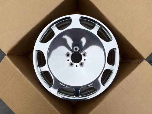 This wheel hub is suitable for Mercedes Benz Vito Ⅱ